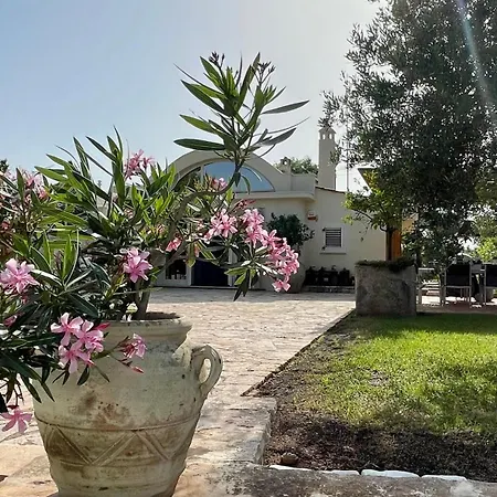 Limone Villa *