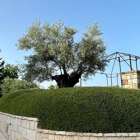 Limone Villa *